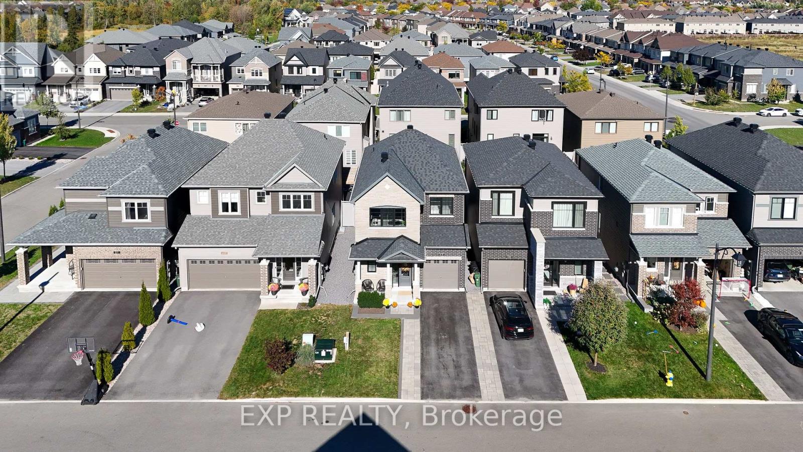 3 Bed, 3 Bath House for Sale in Ottawa – 17 ALLAN MOORE PLACE, Ottawa – MLS# X13635444 - Image 40