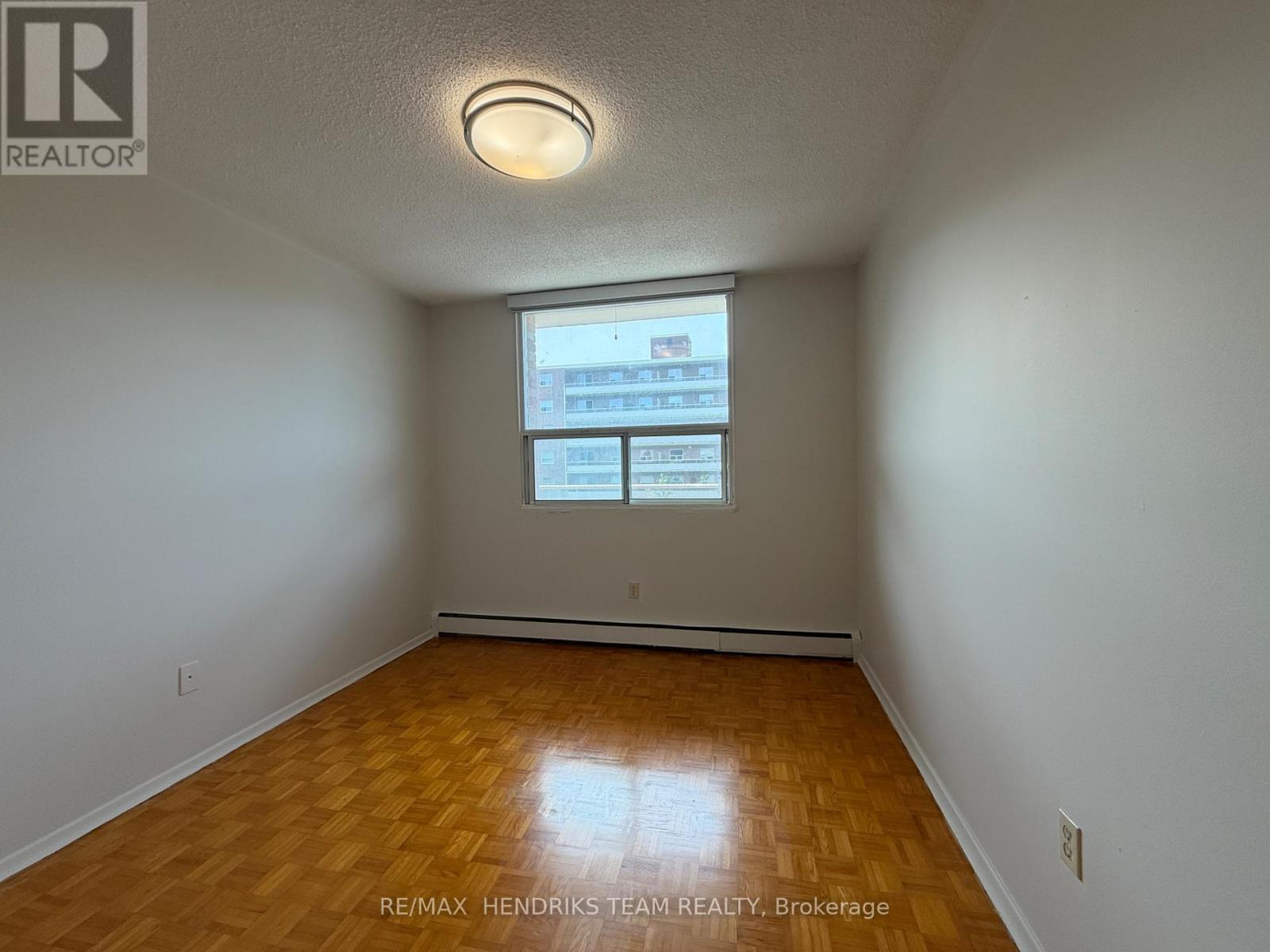 303 - 49 LEASIDE DRIVE, St. Catharines (Carlton/Bunting) — photo 8