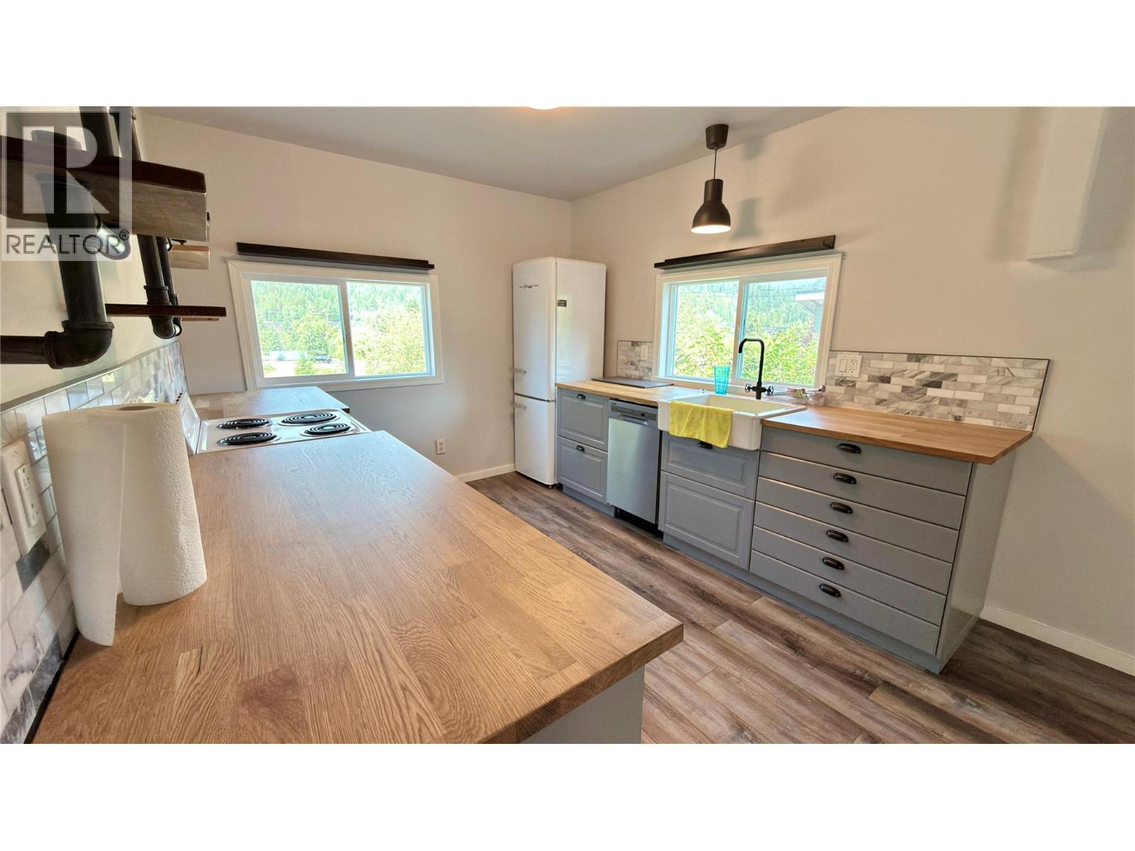 425 Everette Avenue - 17