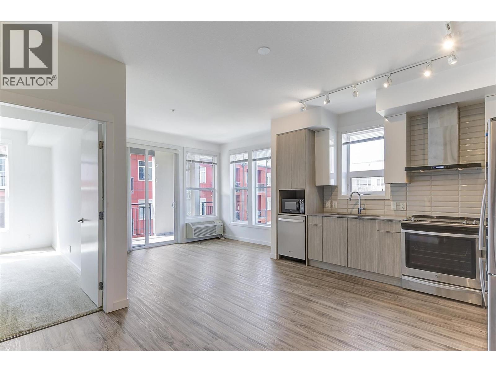 306 1775 Chapman Place, Kelowna