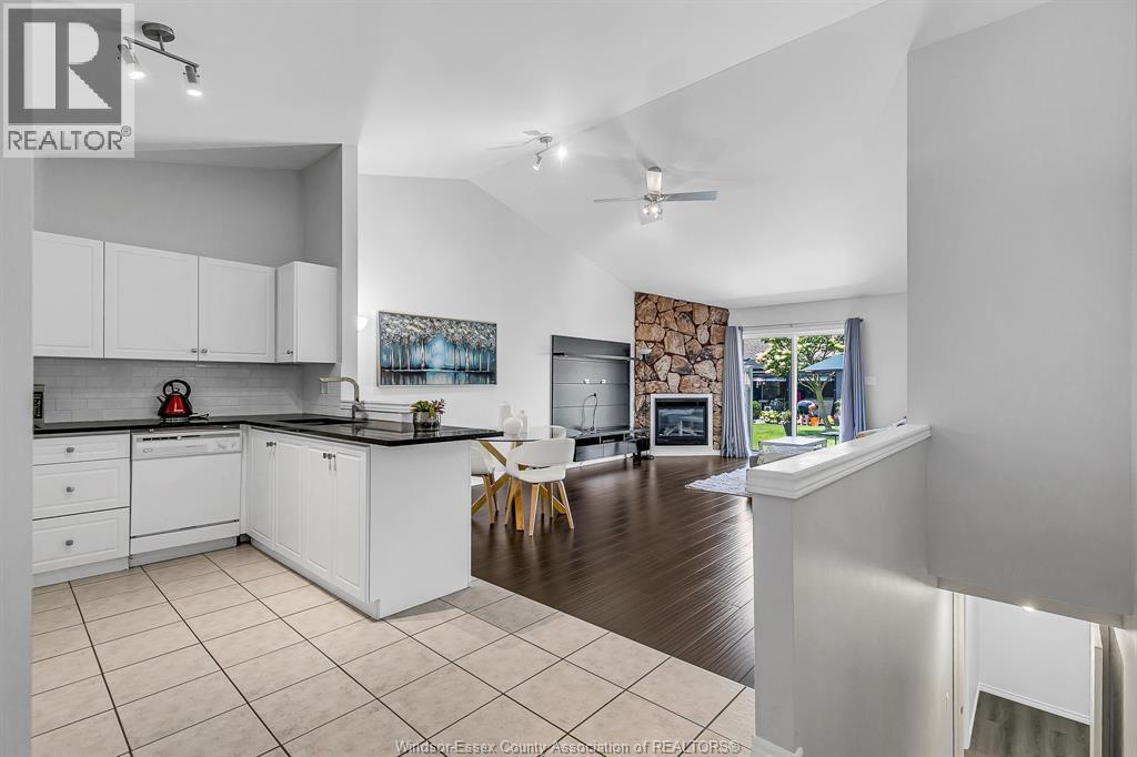 1899 CASTLETON AVENUE - 9