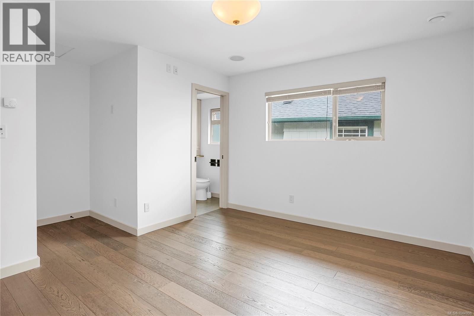 2112 Pentland Rd - Image 14