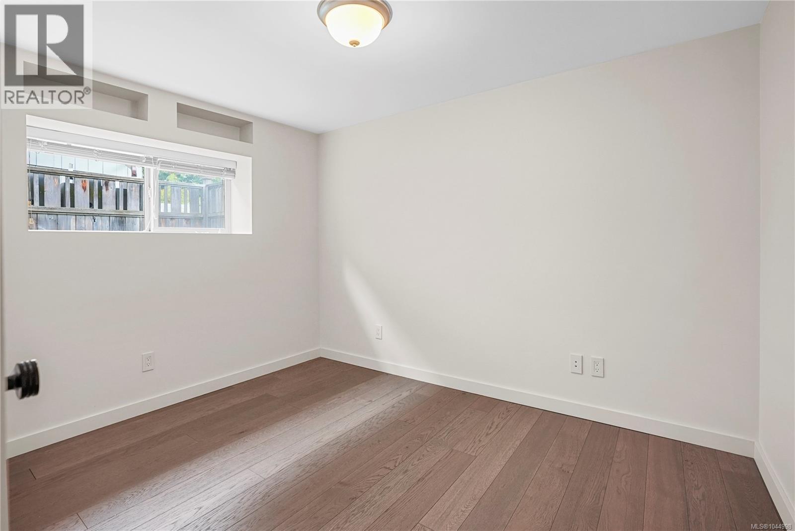 2112 Pentland Rd - 23