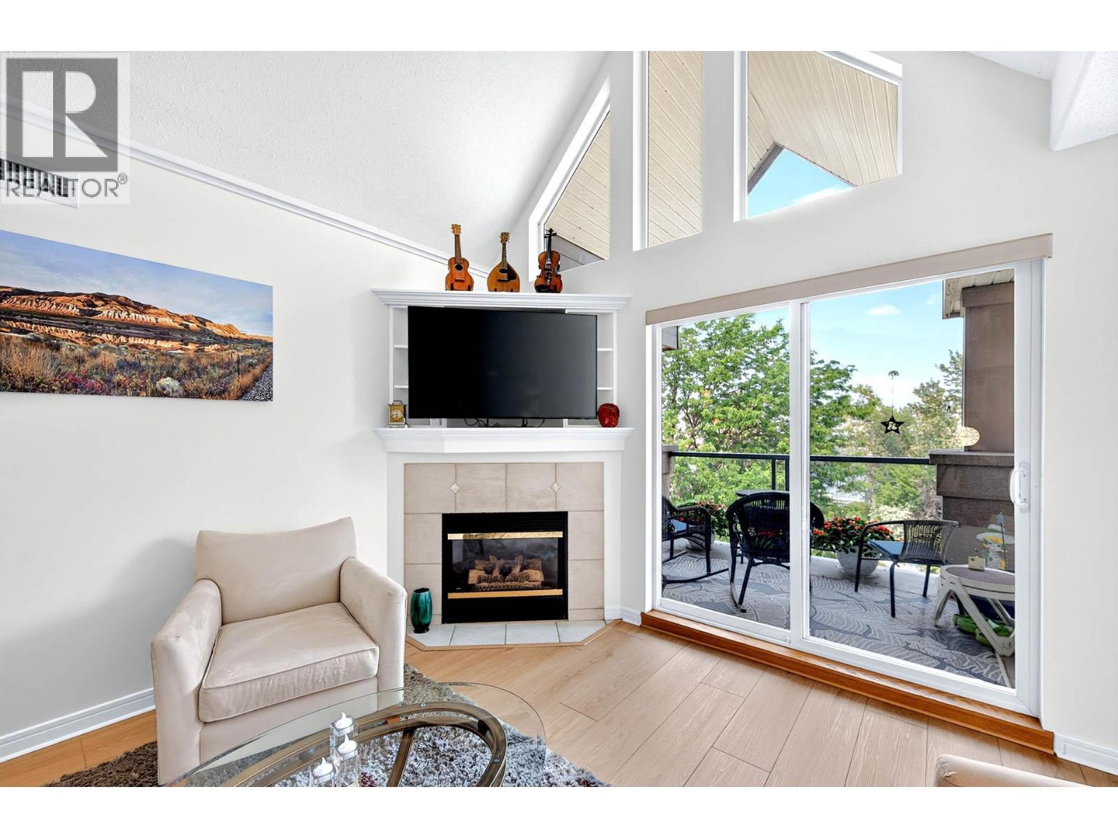 #406 950 Lorne Street - 10