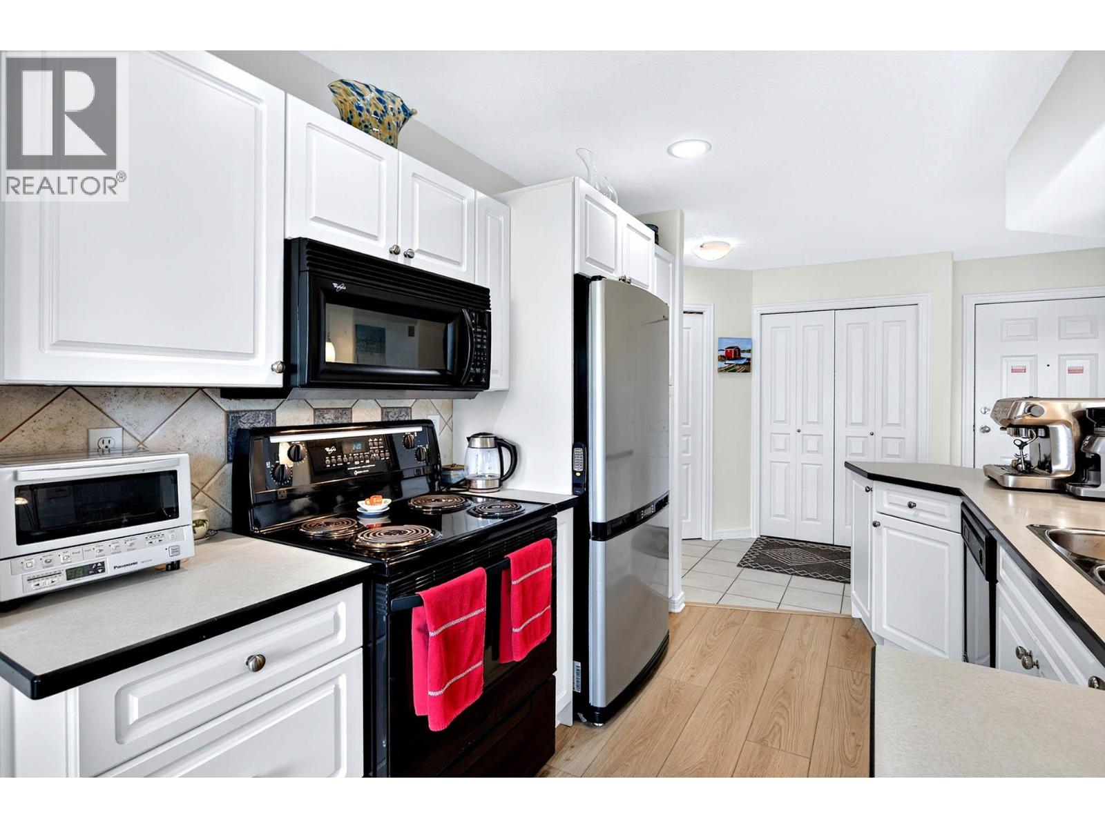 #406 950 Lorne Street - 15