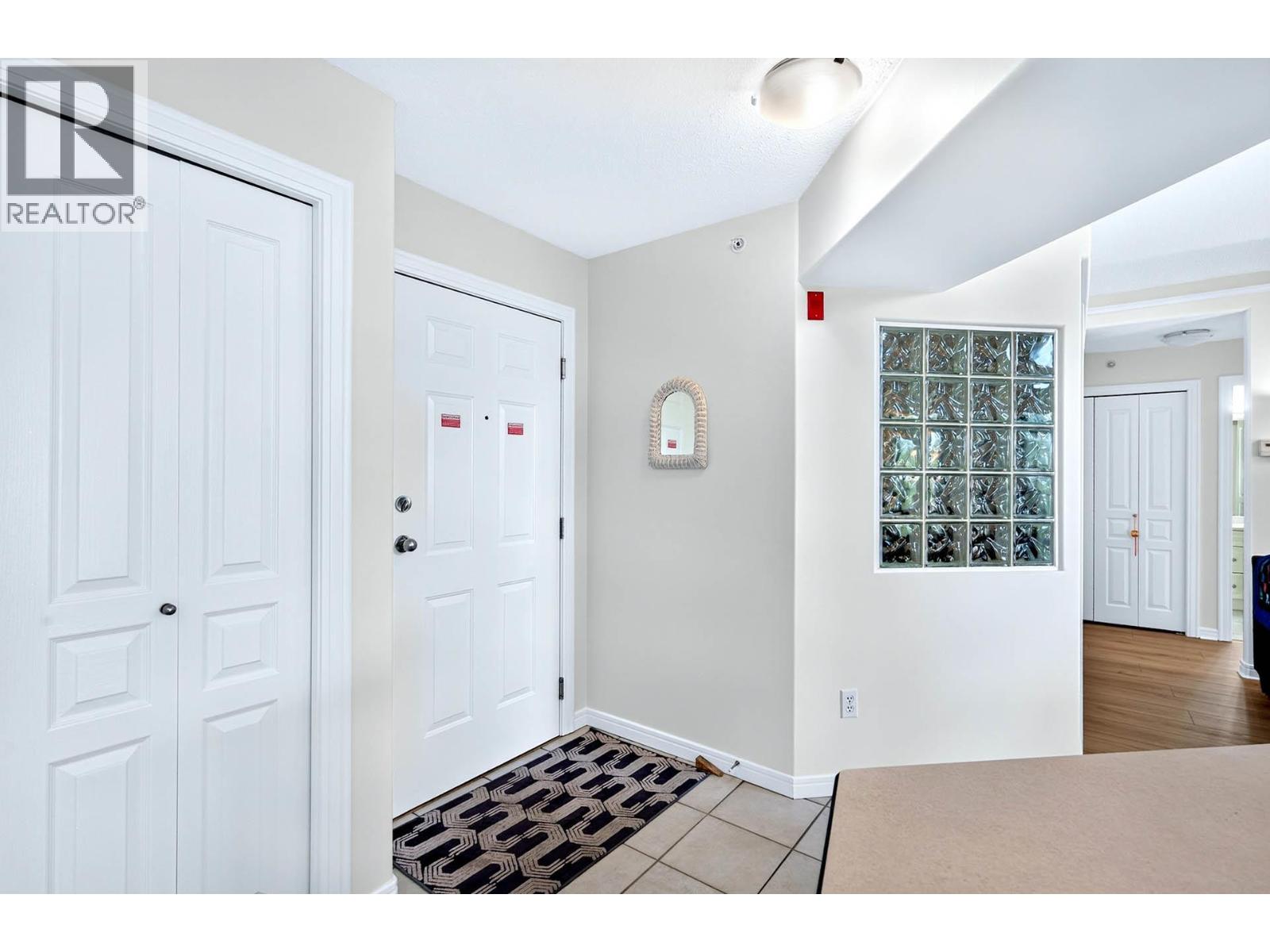#406 950 Lorne Street - 2