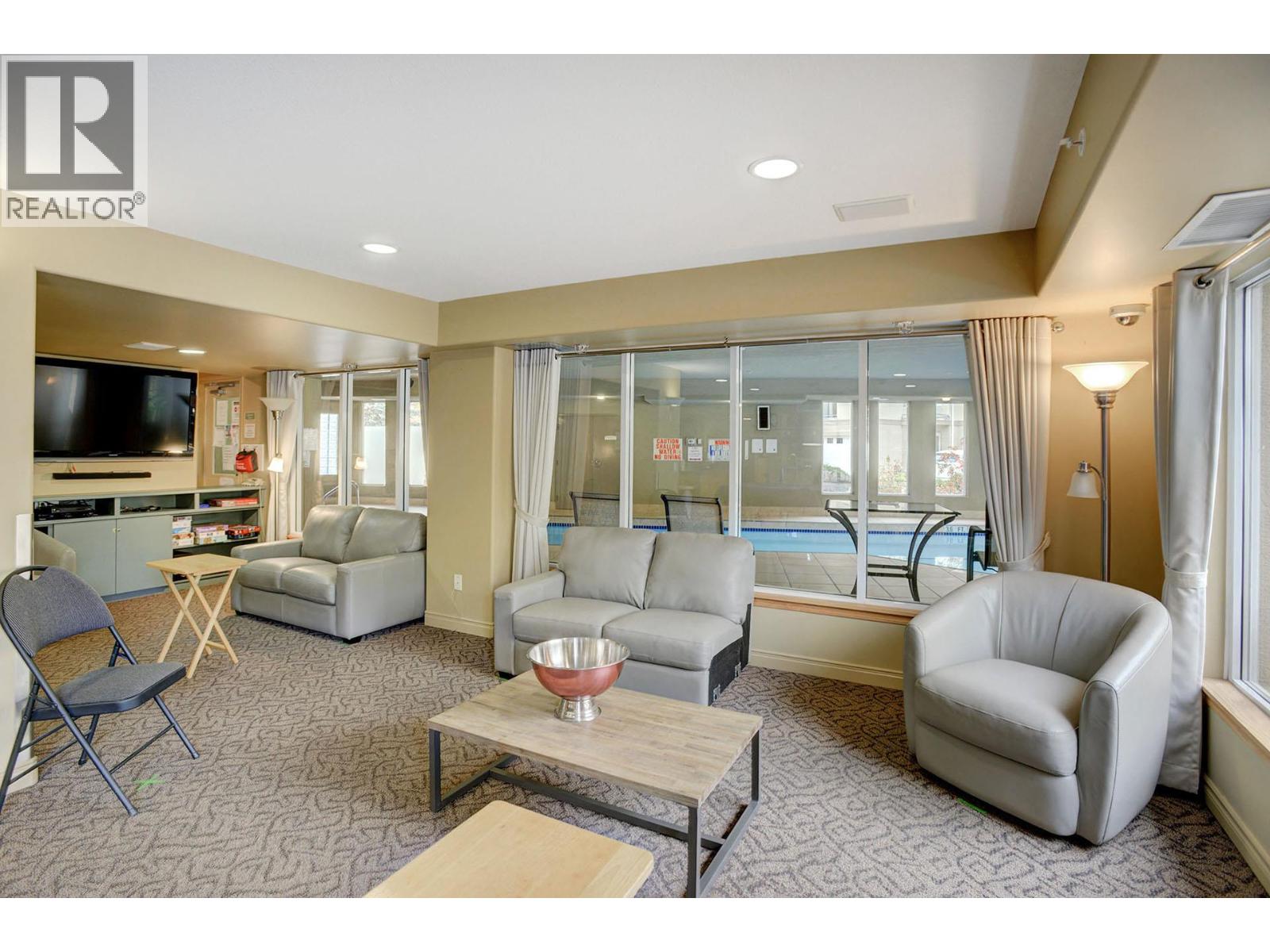 #406 950 Lorne Street - 44