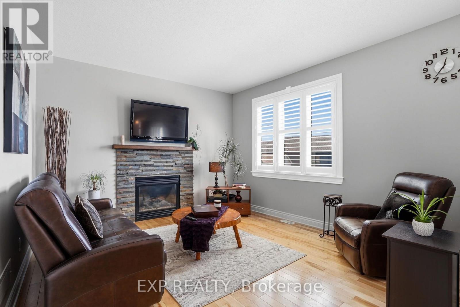 353 MERCURY STREET - Image 15