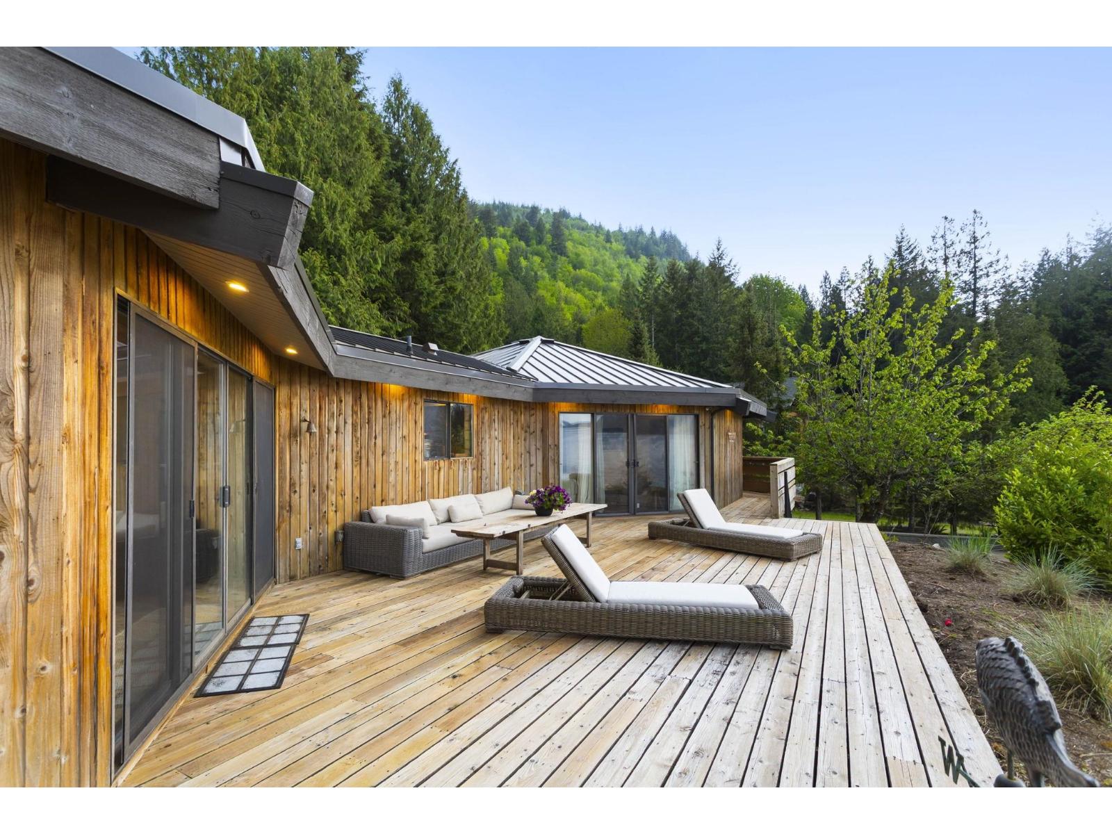 6357 PIRATE LANE, Harrison Lake, Harrison Hot Springs