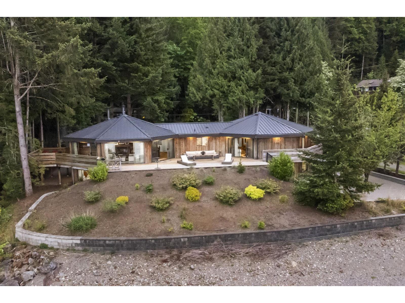 6357 PIRATE LANE, Harrison Lake, Harrison Hot Springs