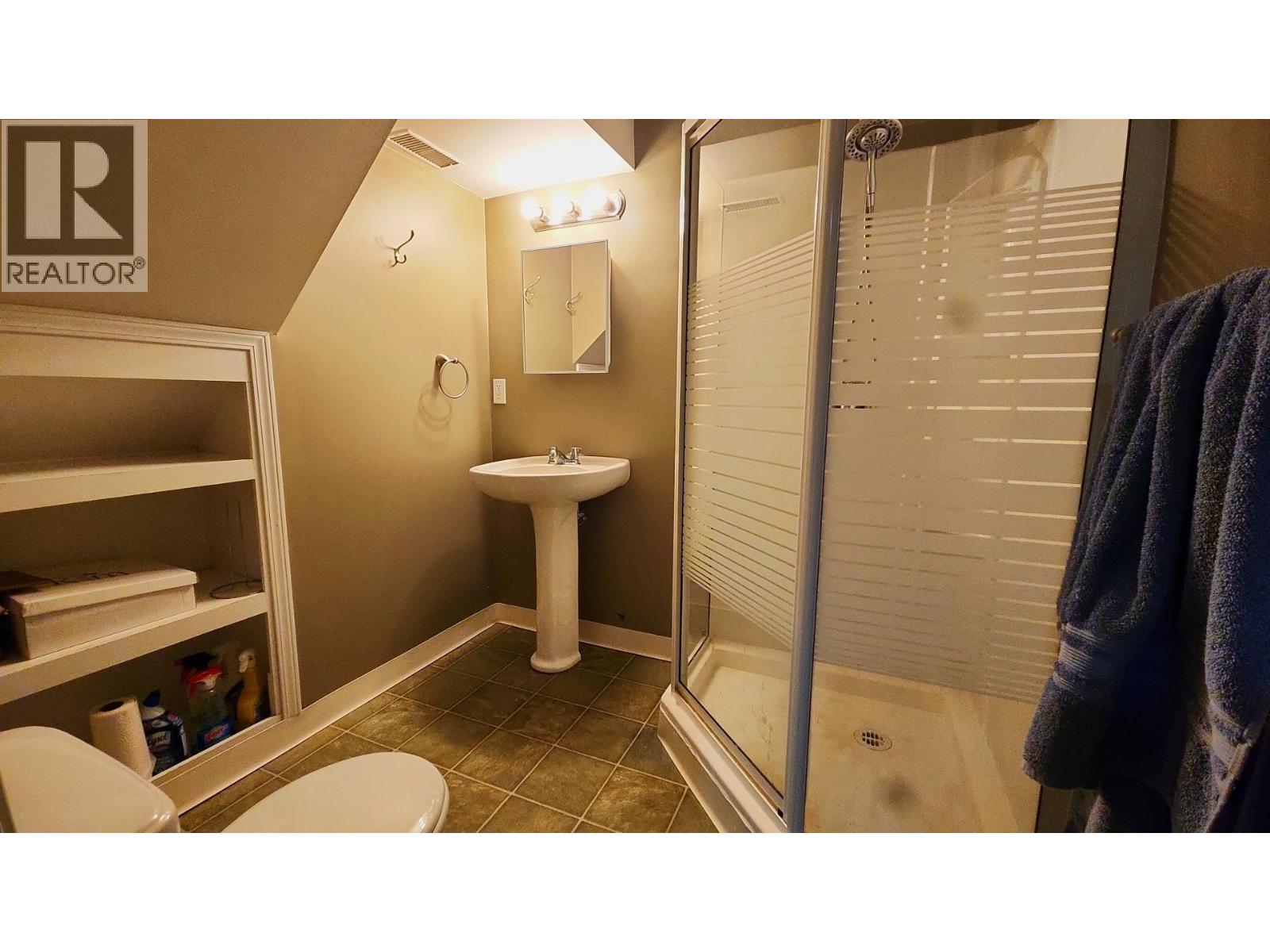6266 BIRCHWOOD DRIVE - 21