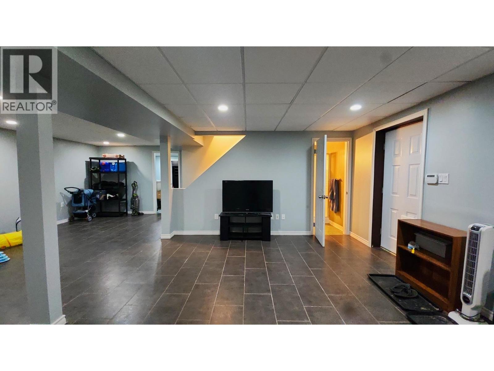 6266 BIRCHWOOD DRIVE - 18