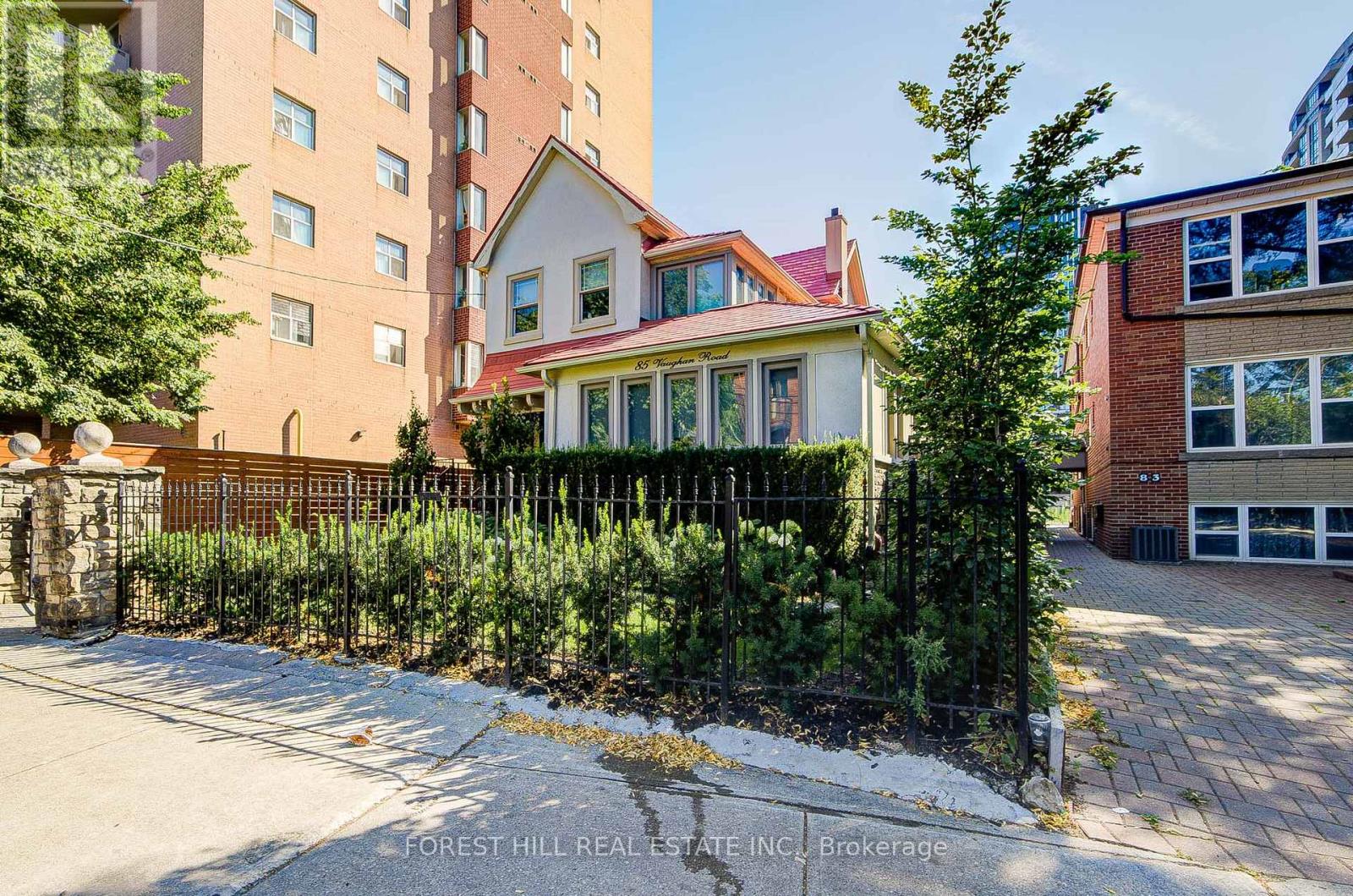 Photo of 85 Vaughan Road