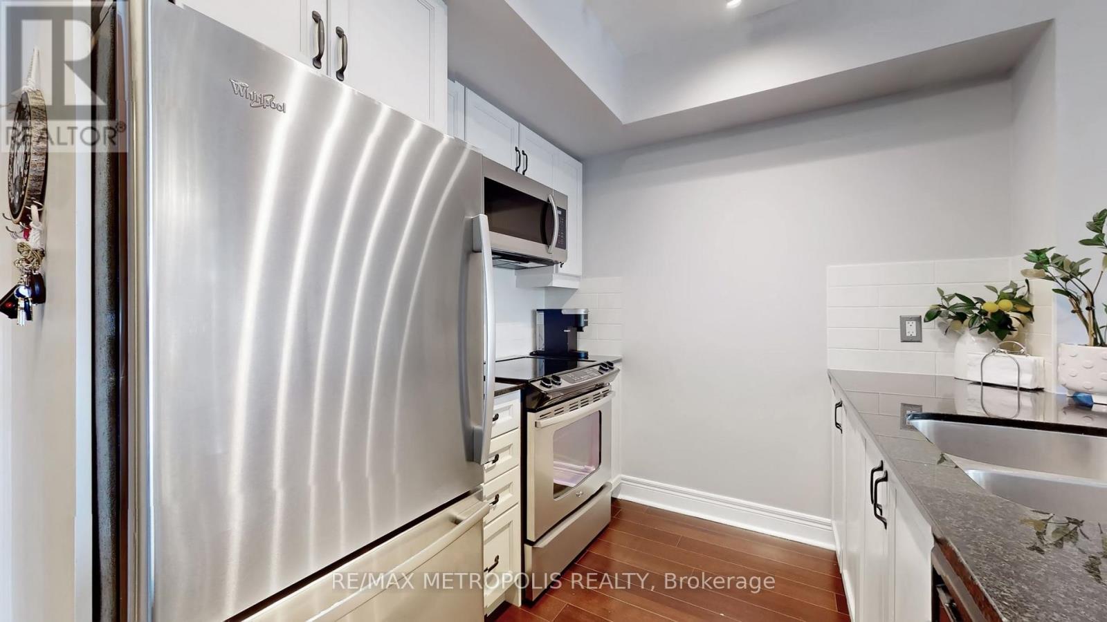 #228 701 SHEPPARD AVENUE W - 12