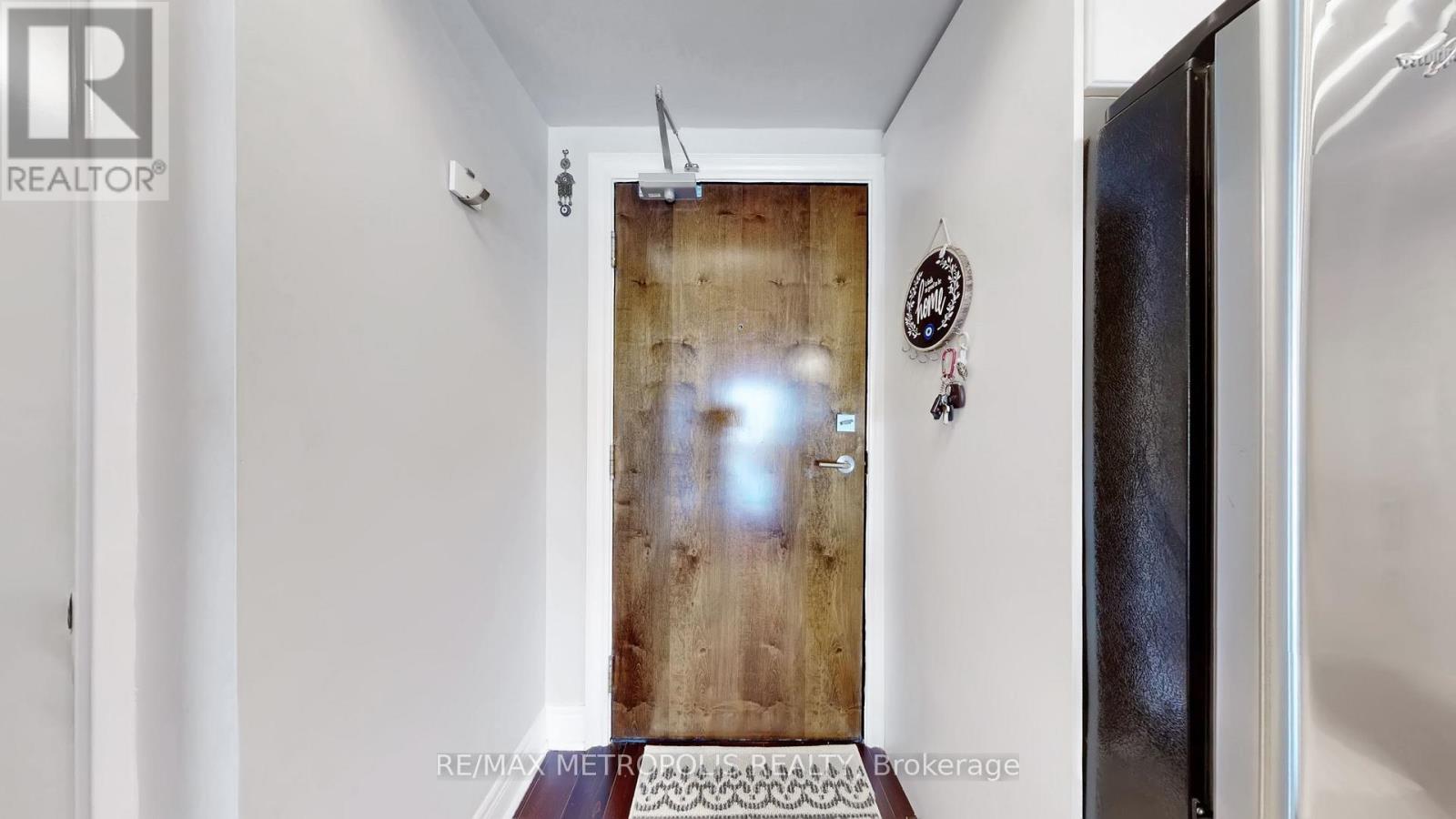 #228 701 SHEPPARD AVENUE W - 26