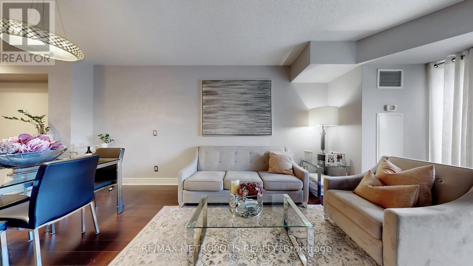 #228 701 SHEPPARD AVENUE W - 4