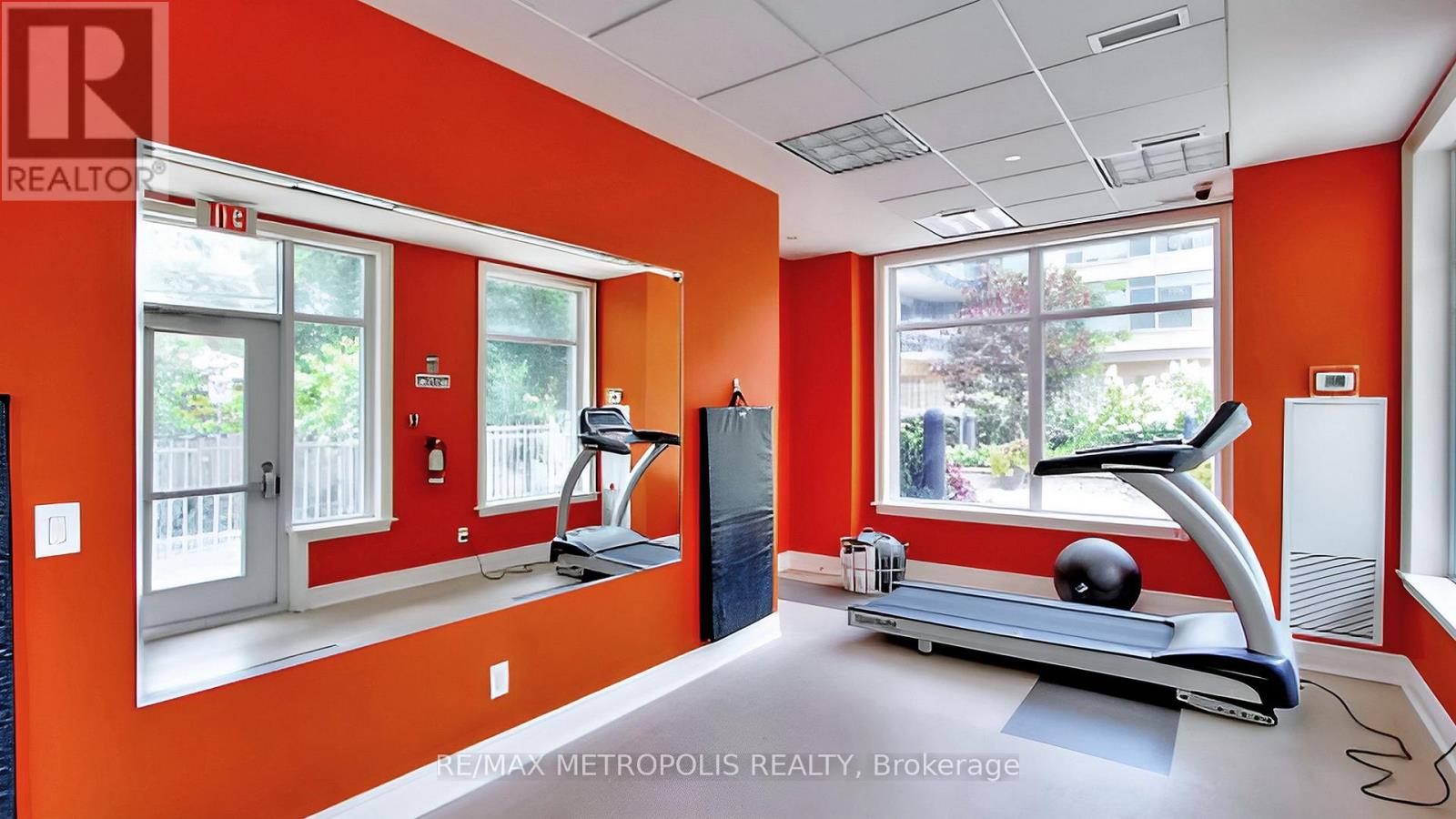 #228 701 SHEPPARD AVENUE W - Image 41