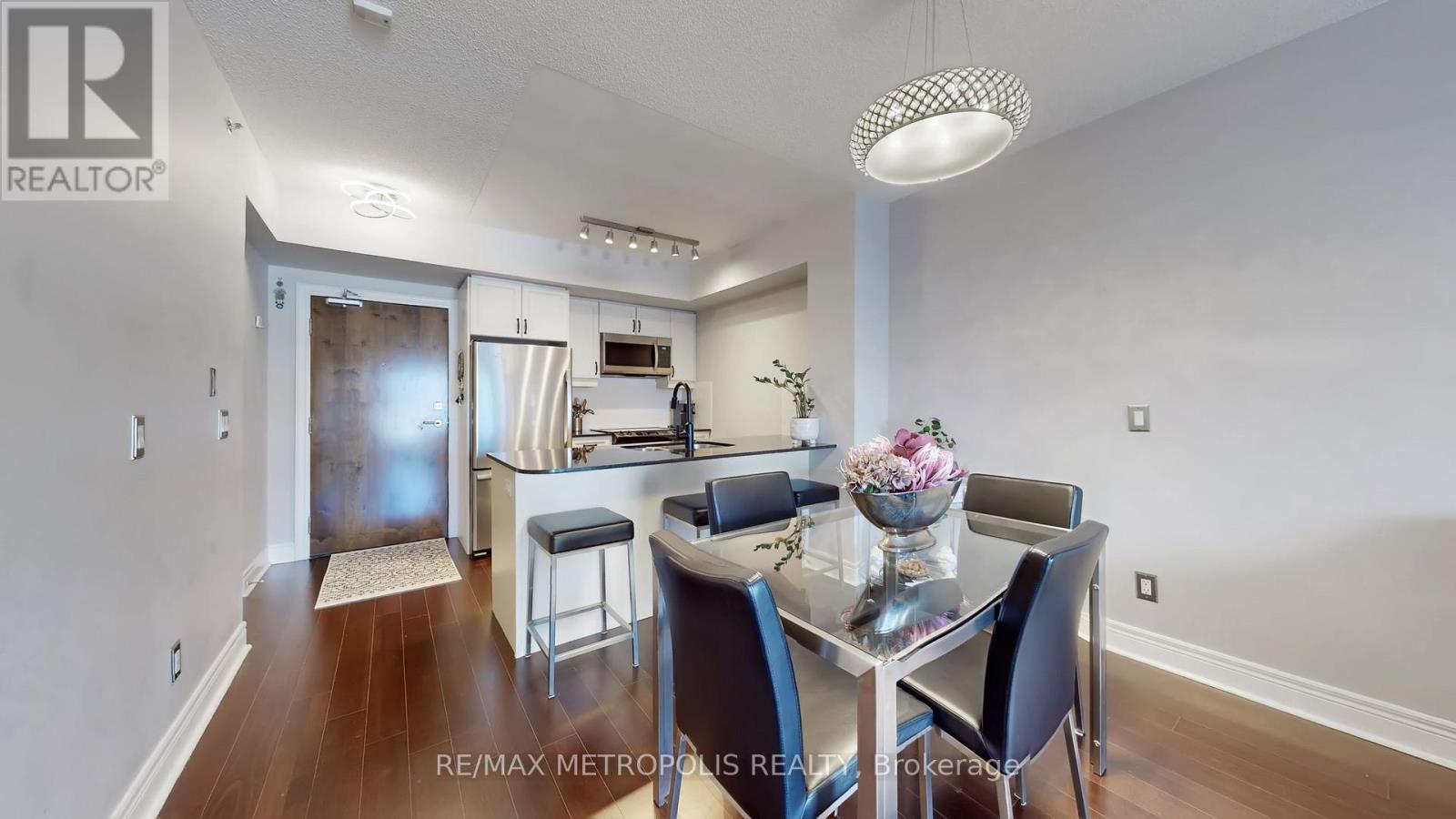 #228 701 SHEPPARD AVENUE W - 8