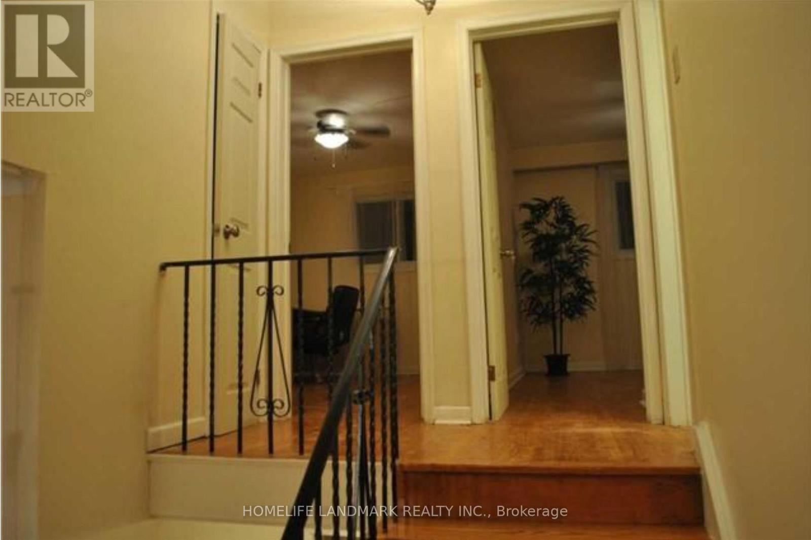 28 ROYWOOD DRIVE - 8