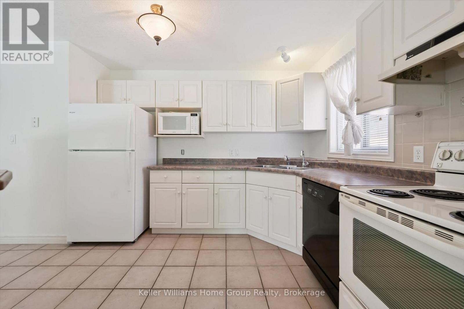 6 PARKSIDE DRIVE - 10