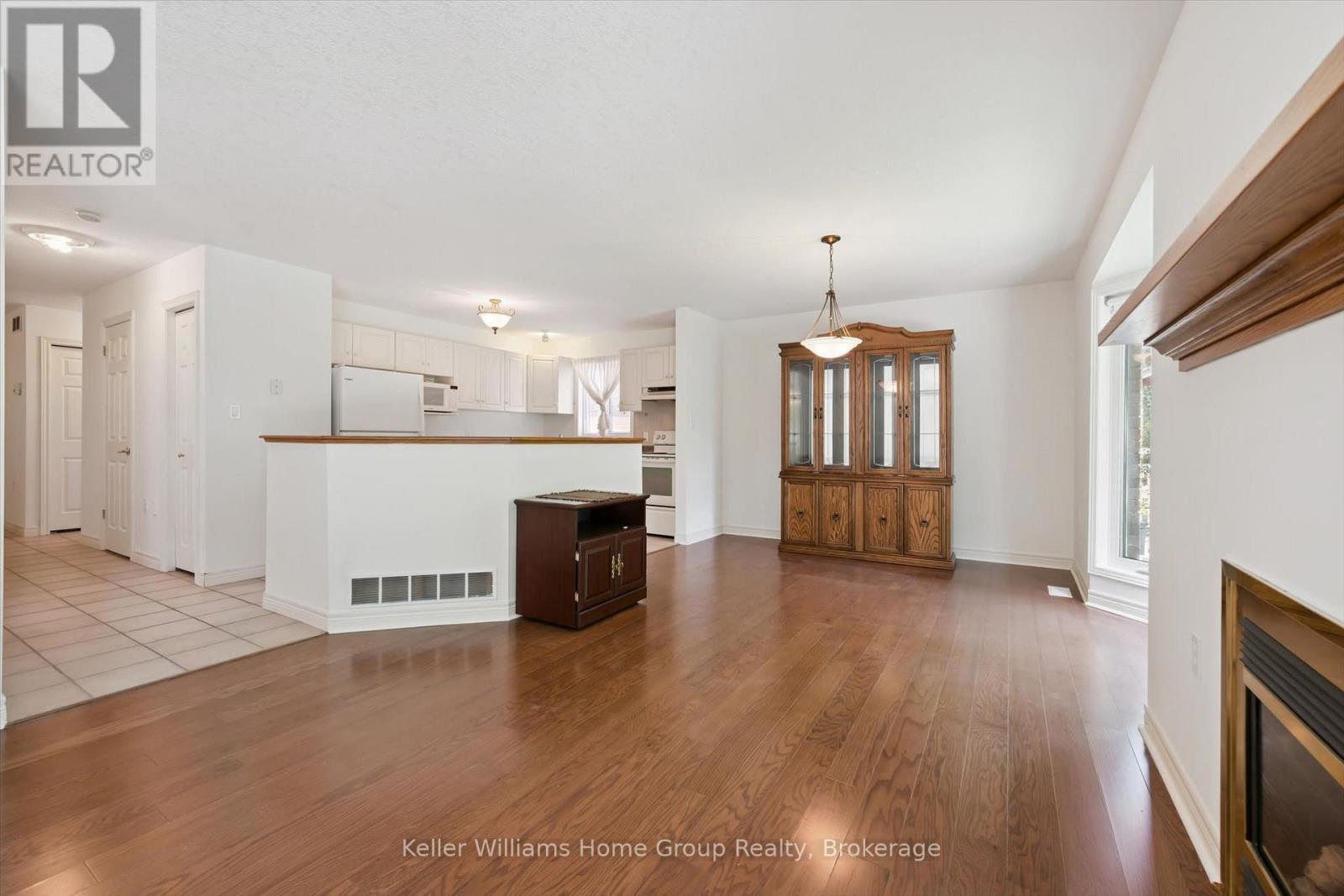 6 PARKSIDE DRIVE - Image 13