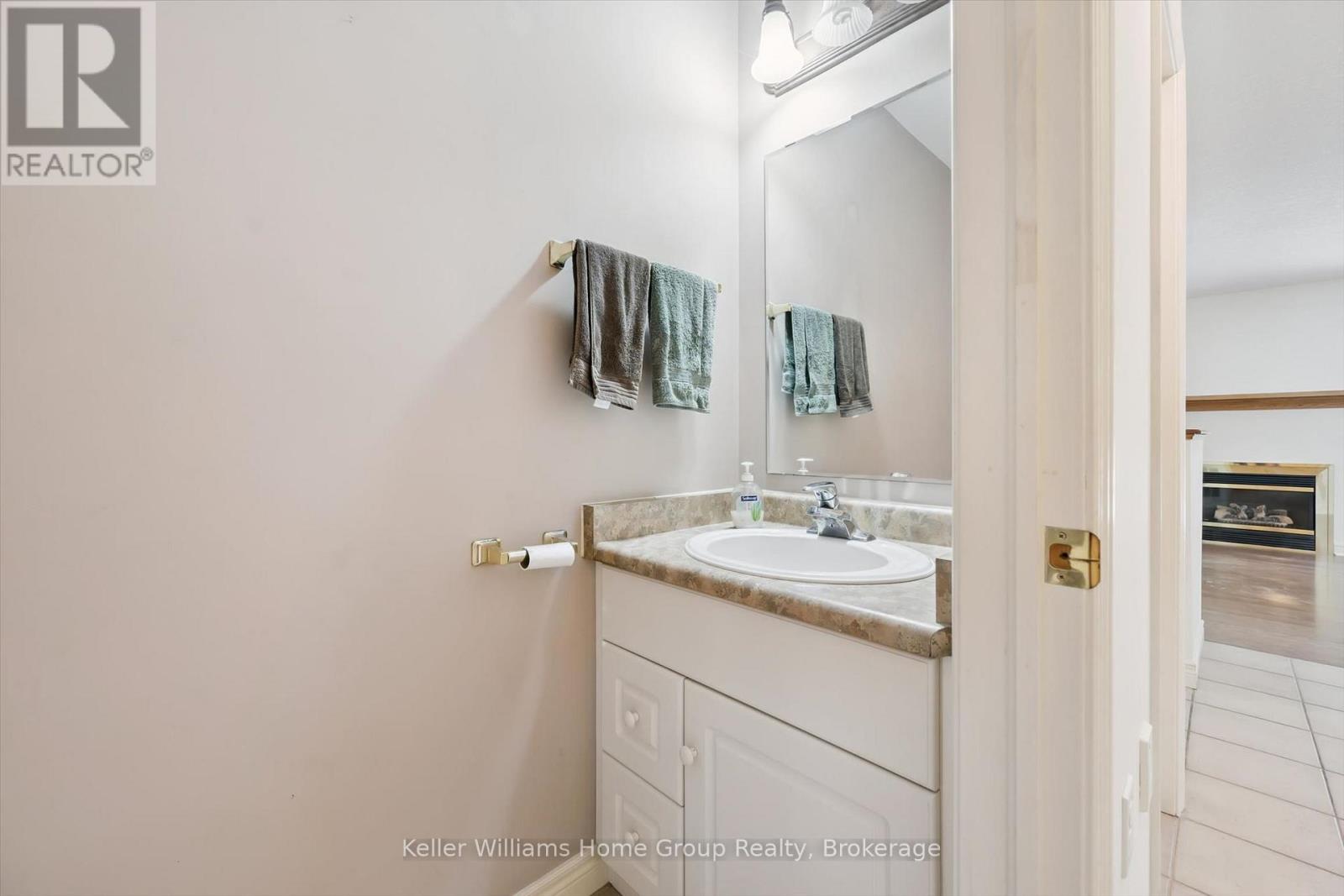6 PARKSIDE DRIVE - 20