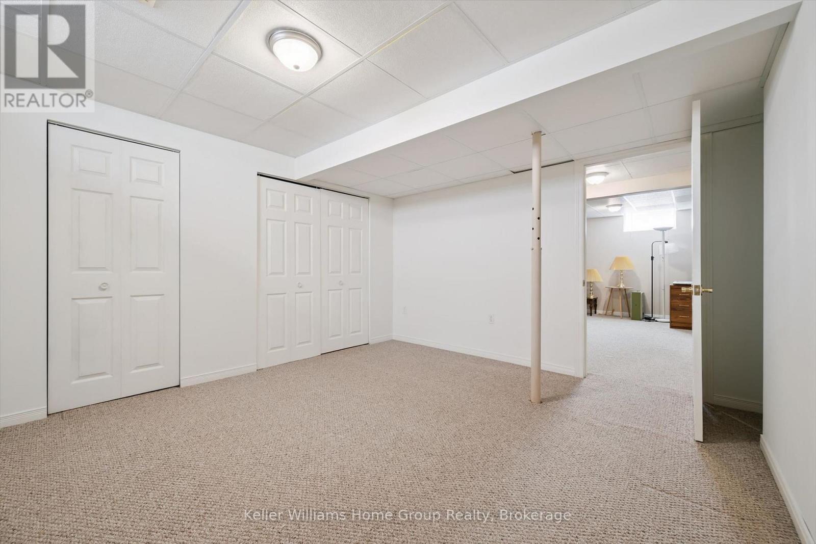6 PARKSIDE DRIVE - 31