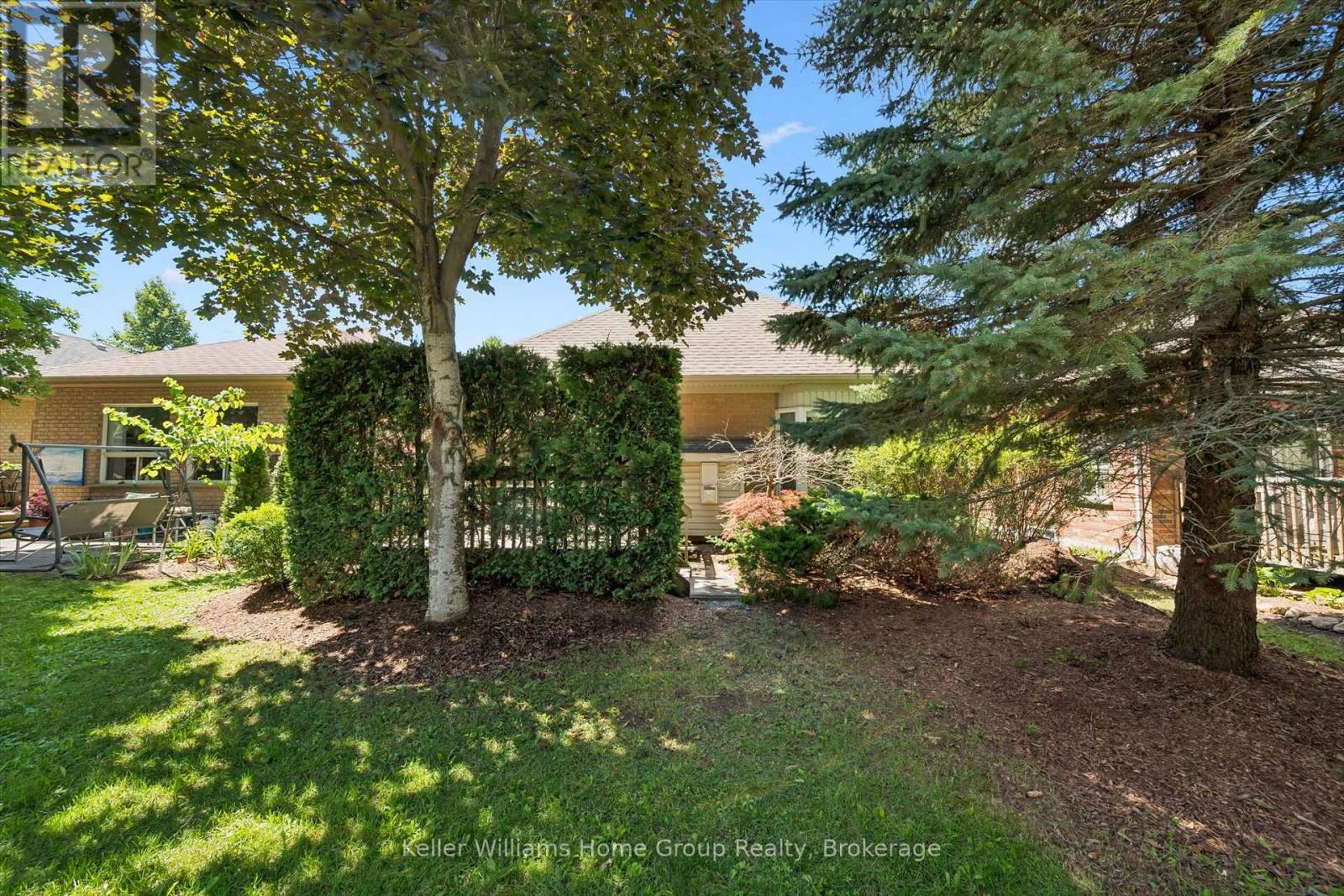 6 PARKSIDE DRIVE - 34