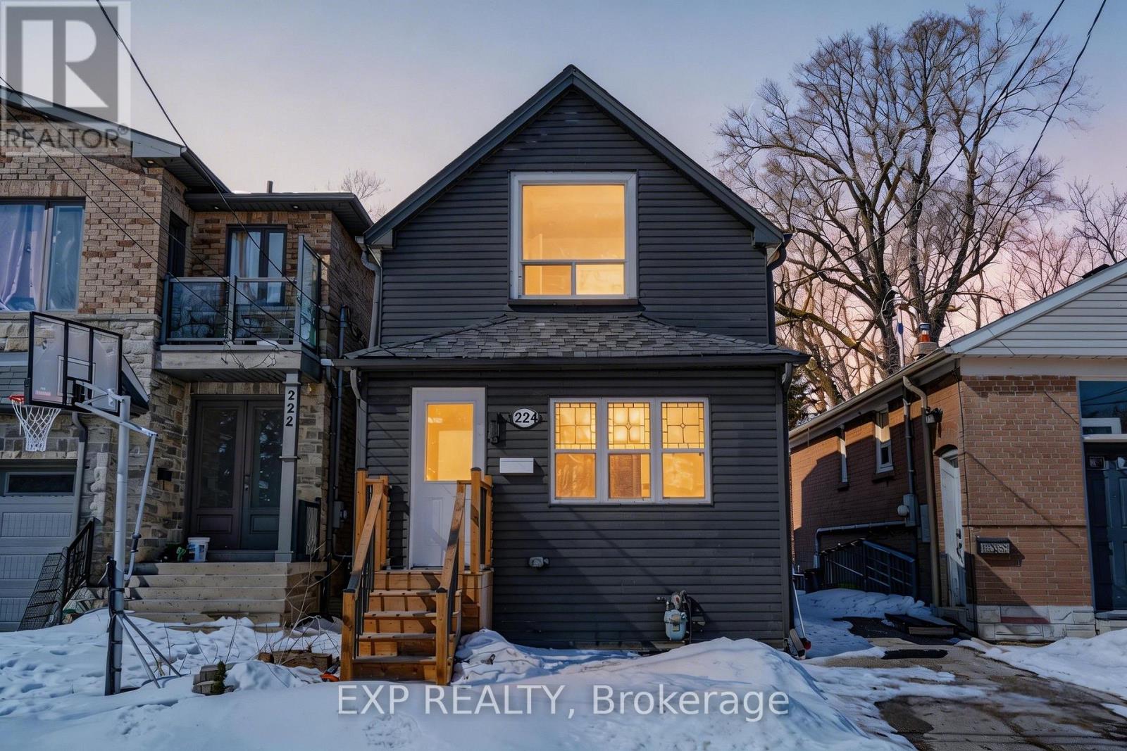 Photo of 224 Aylesworth Avenue