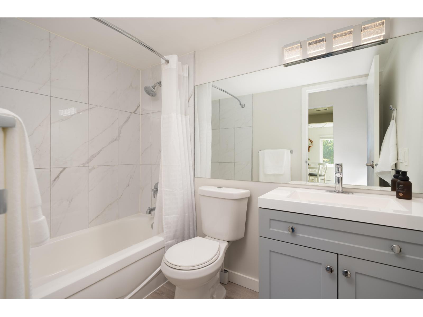 2 Bed, 2 Bath Apartment for Sale in Surrey – 309 1740 SOUTHMERE CRESCENT, Surrey – MLS# R3152214 - Image 10