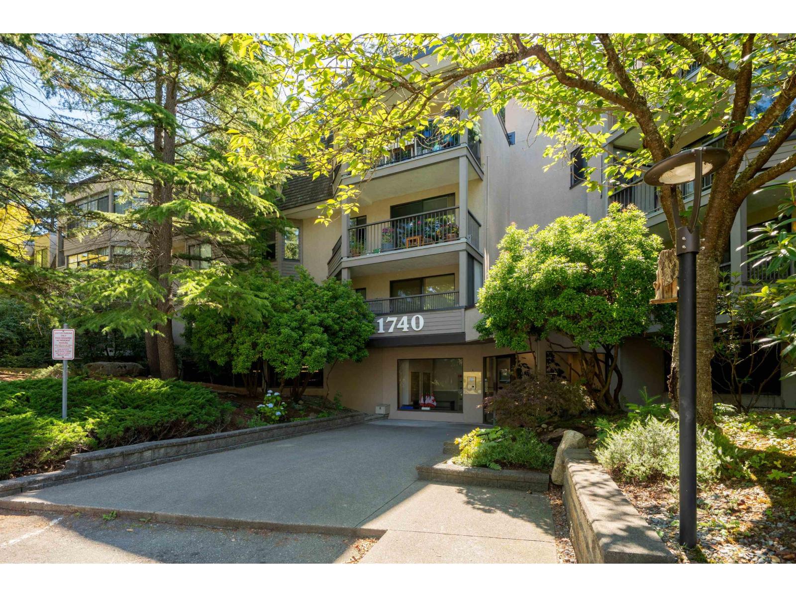 2 Bed, 2 Bath Apartment for Sale in Surrey – 309 1740 SOUTHMERE CRESCENT, Surrey – MLS# R3152214 - Image 19