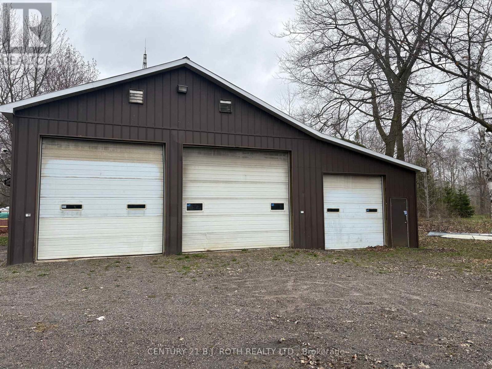 8709 8TH LINE - Image 11