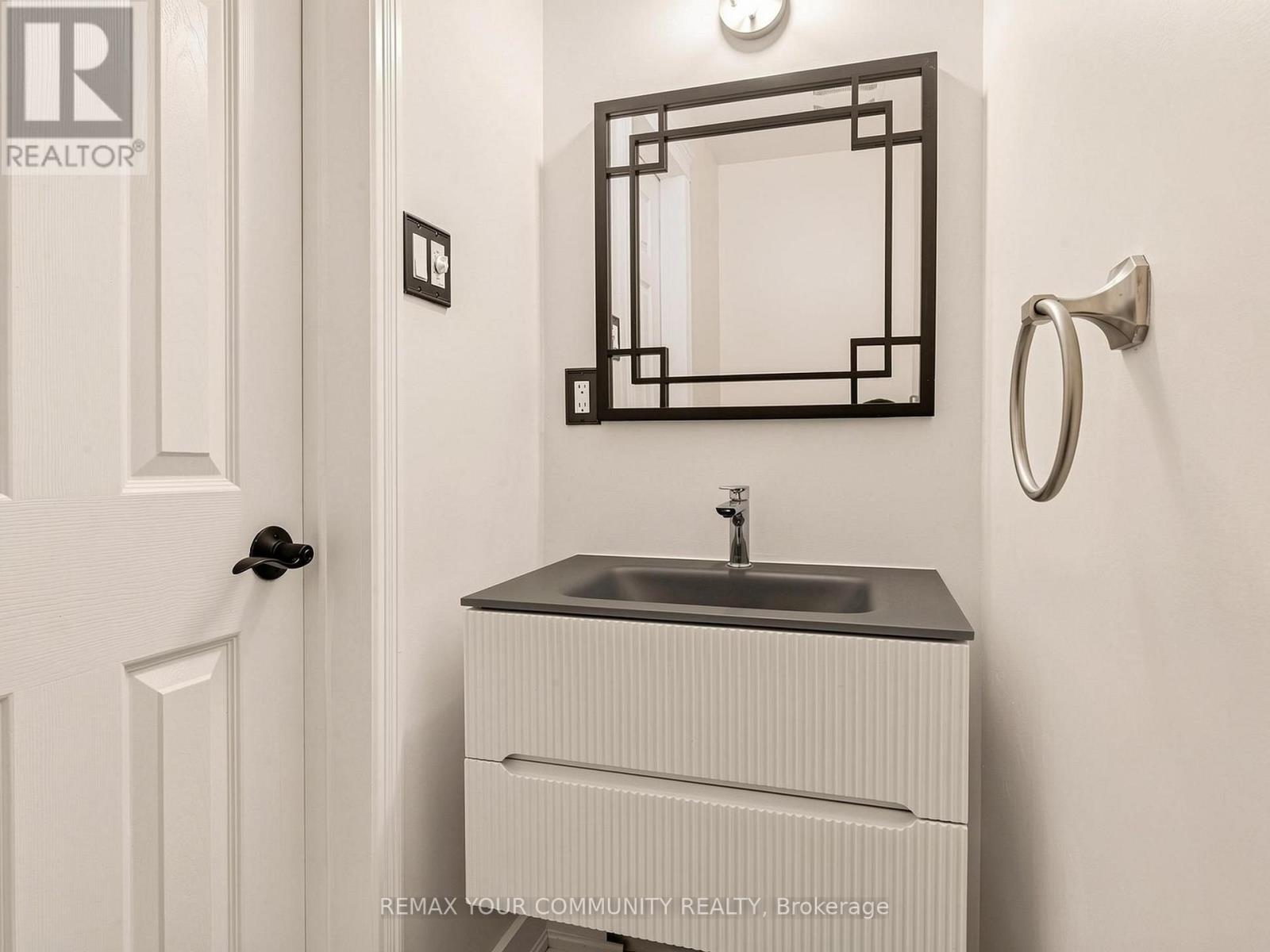 75 ST. ANDREWS COURT - 15