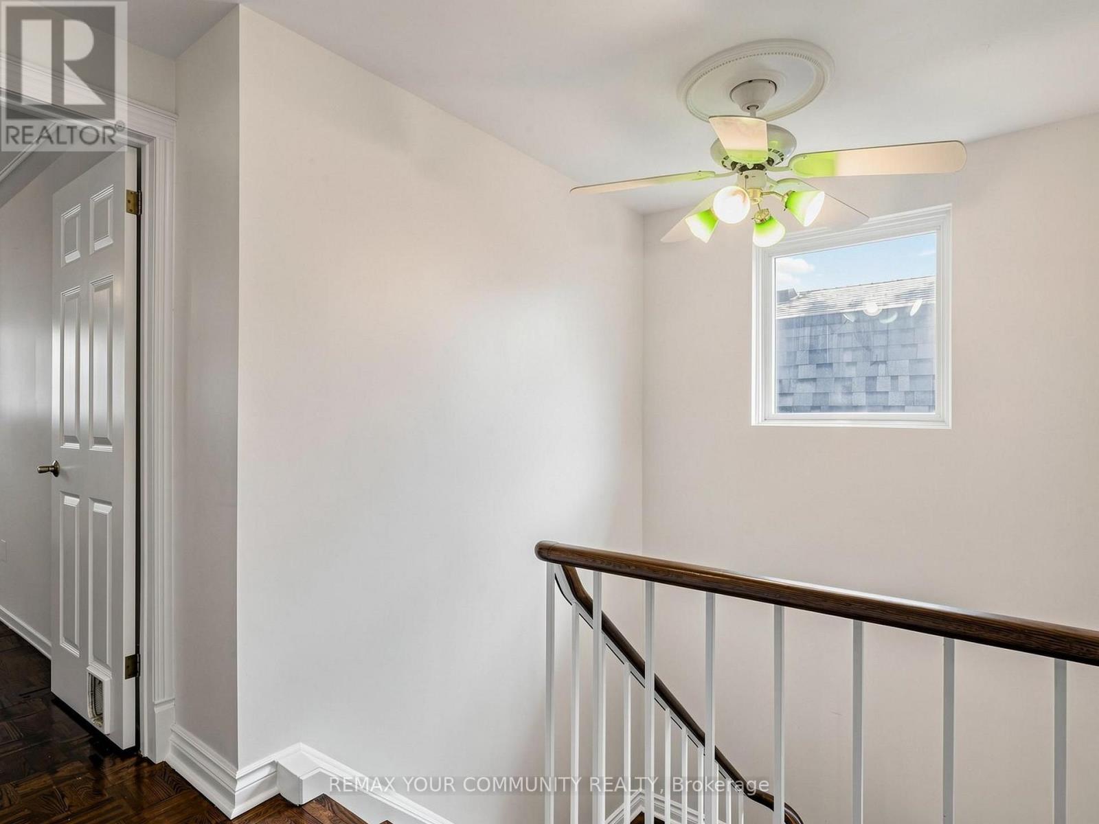 75 ST. ANDREWS COURT - 17