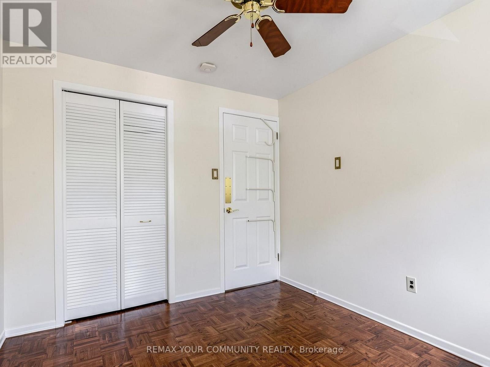 75 ST. ANDREWS COURT - 23