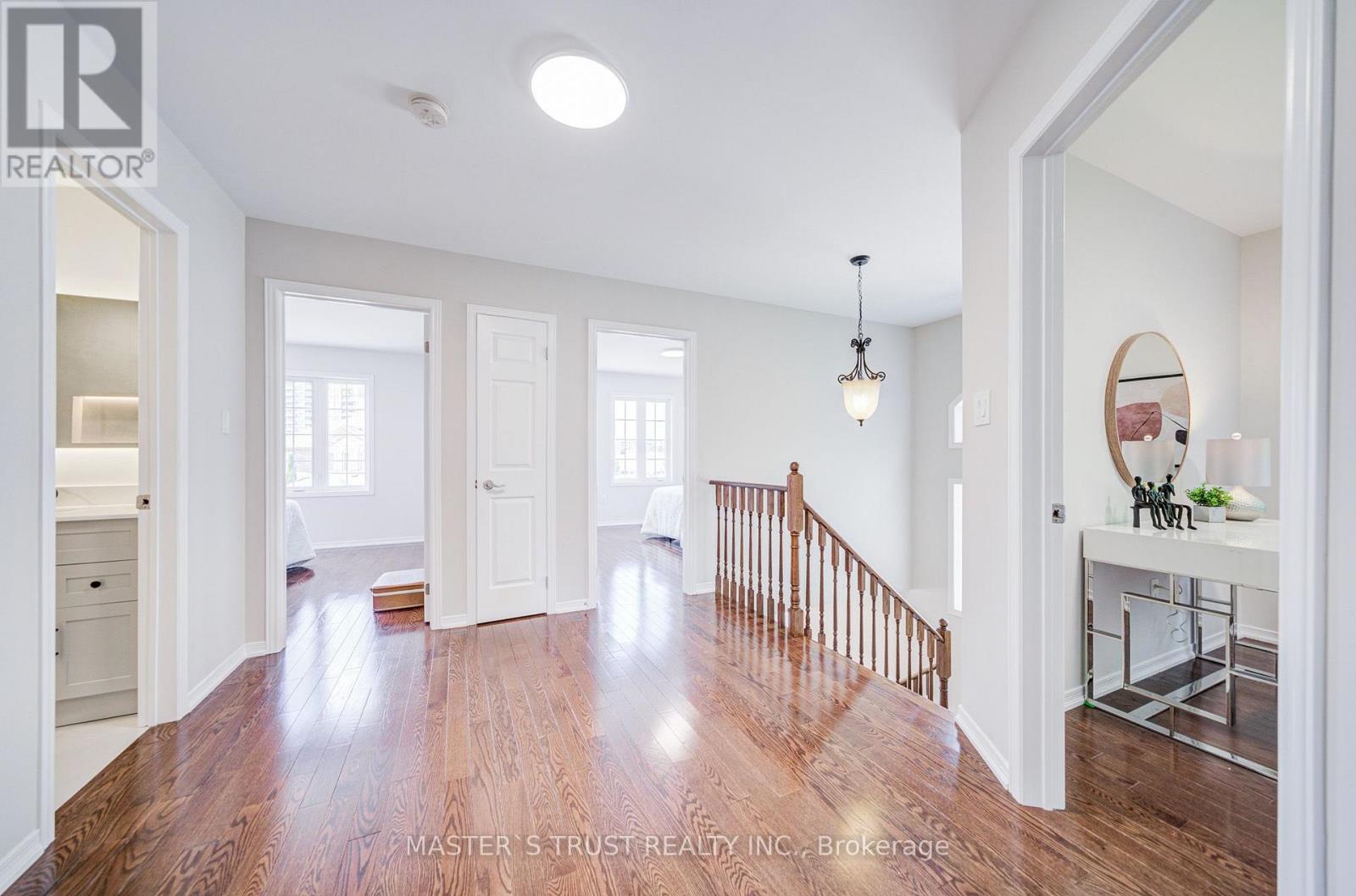 33 LEVELLANDS CRESCENT - 21