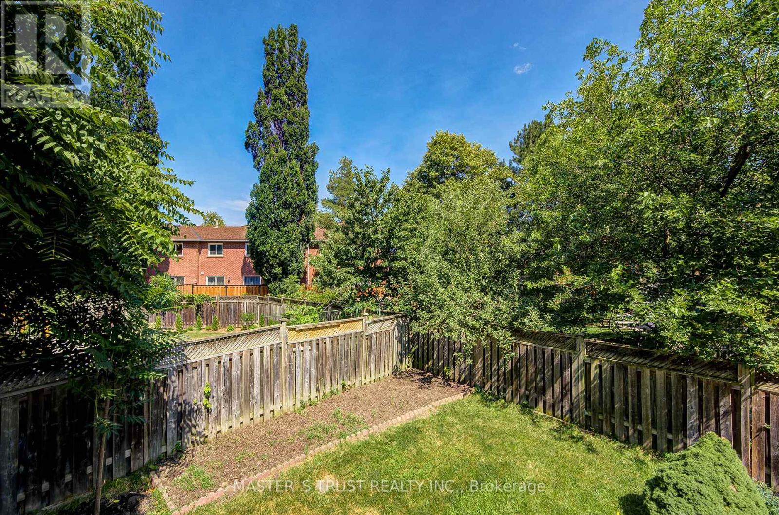 33 LEVELLANDS CRESCENT - 4