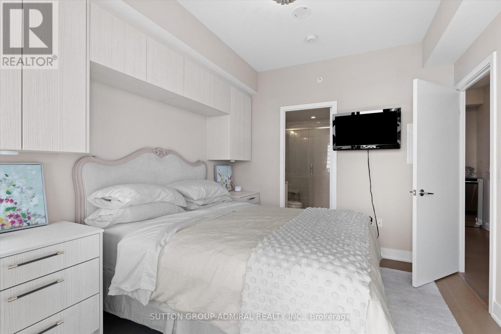 #4908 30 SHORE BREEZE DRIVE - 19