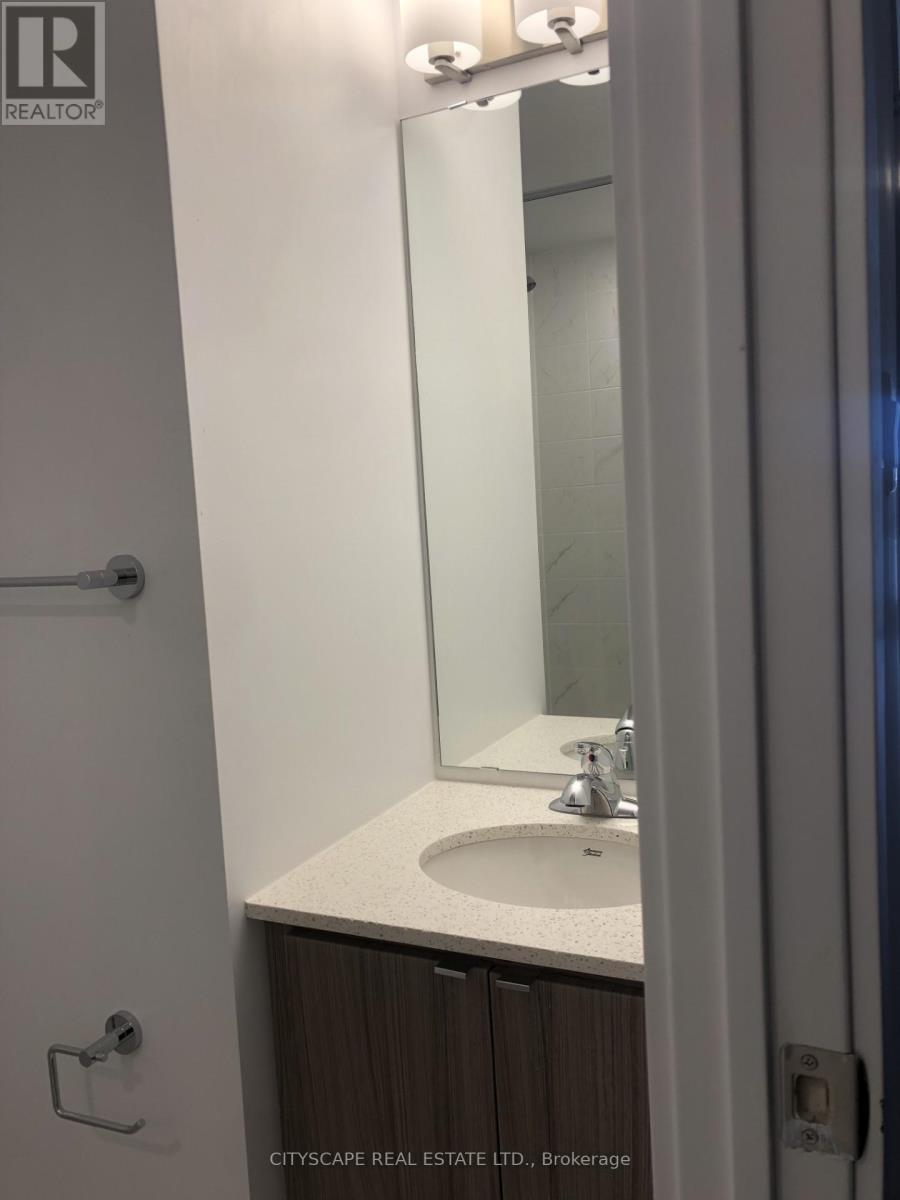#615 2433 DUFFERIN STREET - 3