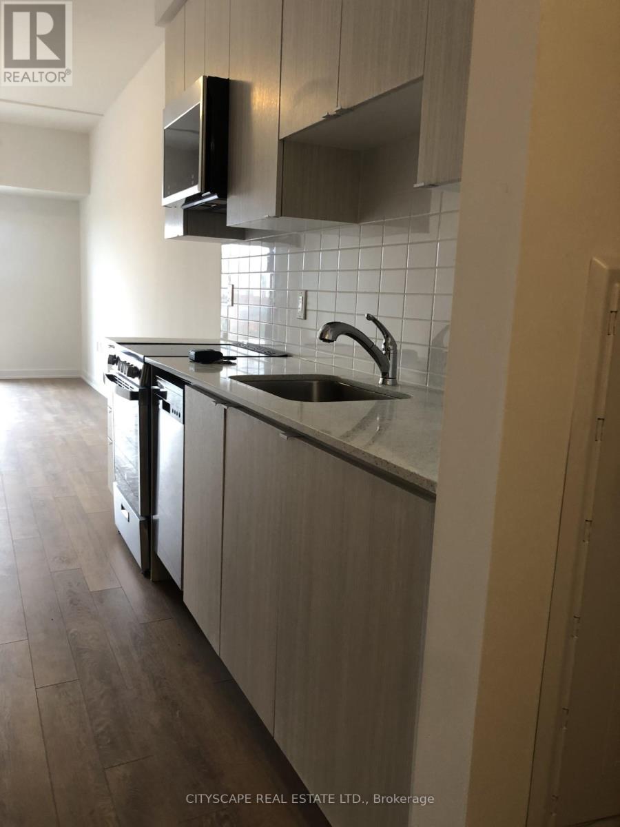 #615 2433 DUFFERIN STREET - 5