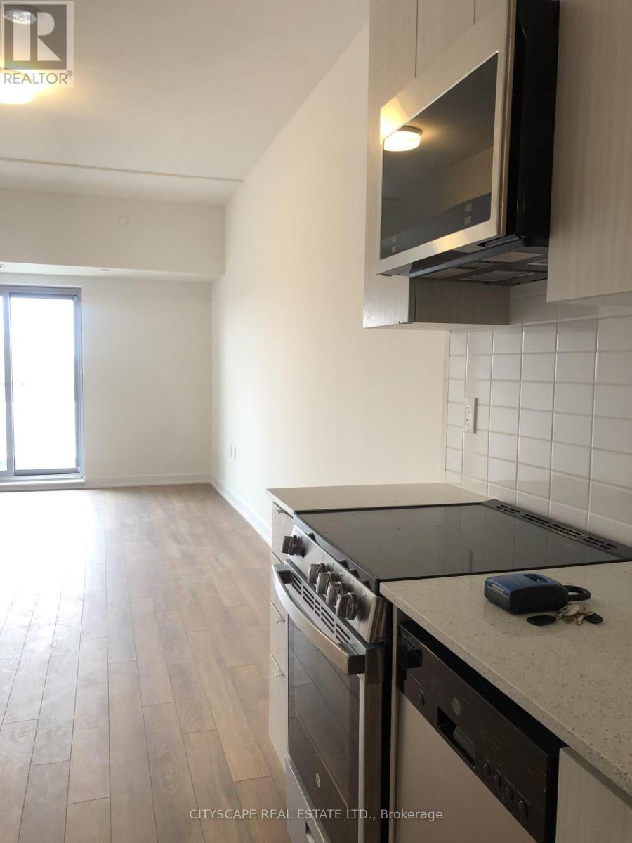 #615 2433 DUFFERIN STREET - 9