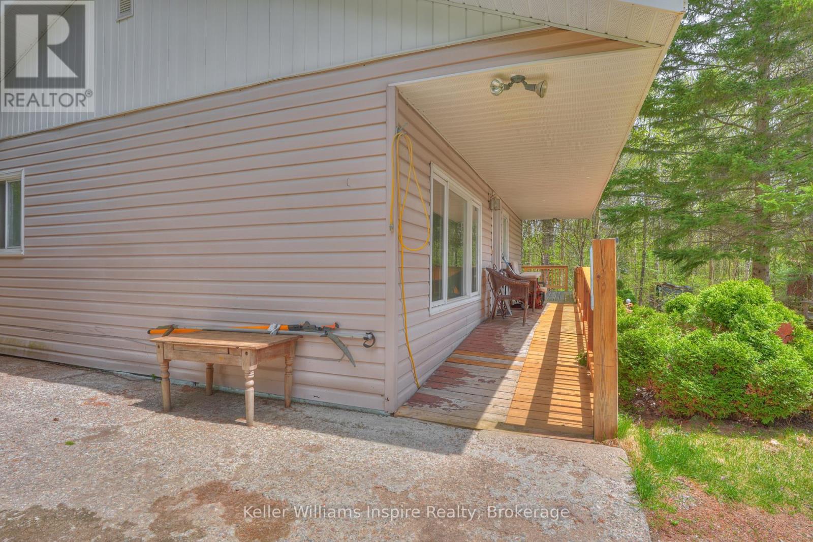 5311 LOOP ROAD - 9