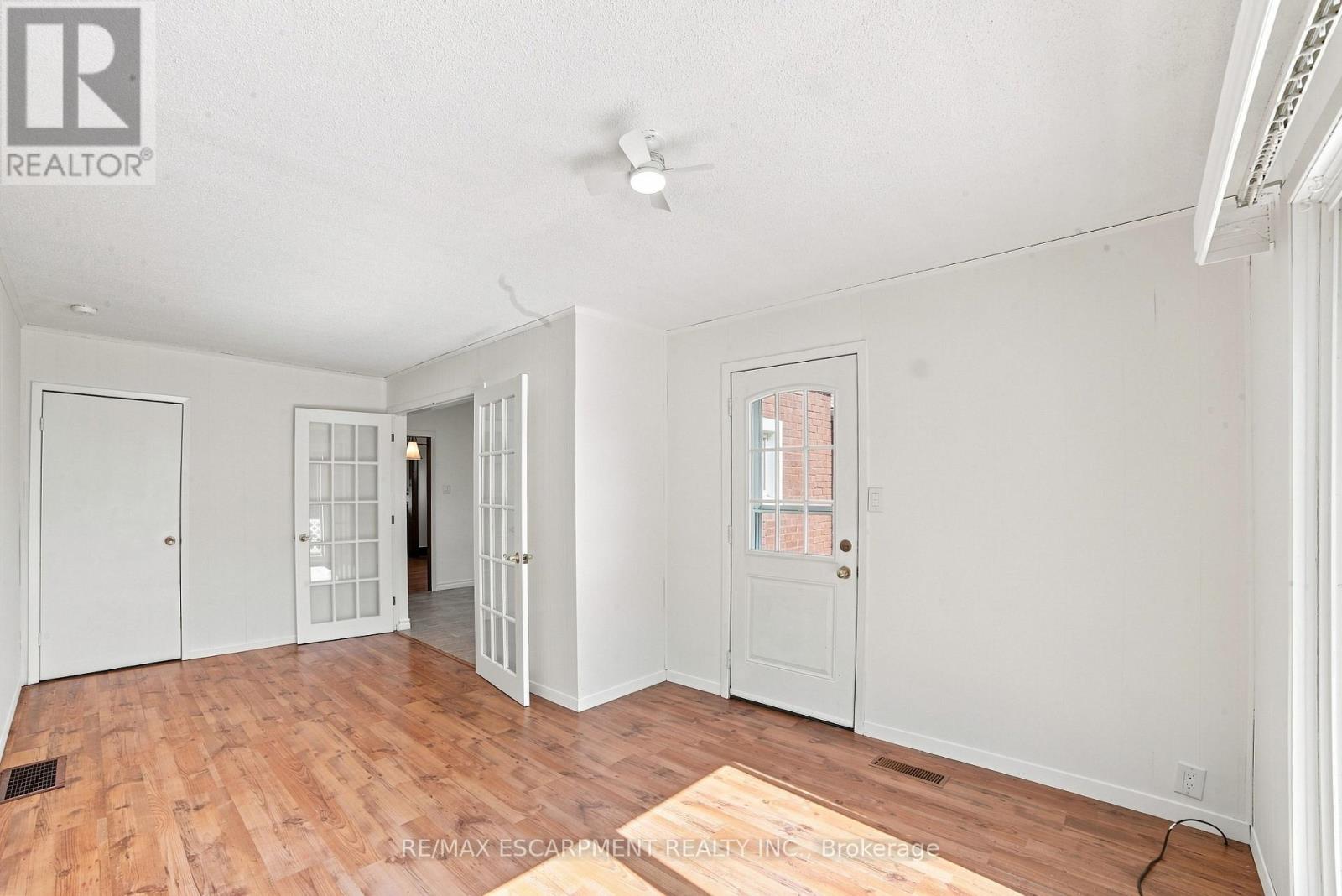 156 TRAGINA AVENUE N - 15