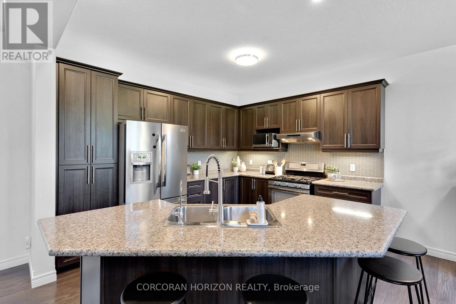 135 BROADOAKS DRIVE - Image 17