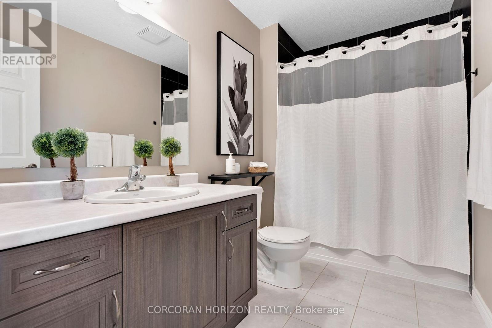 135 BROADOAKS DRIVE - Image 33