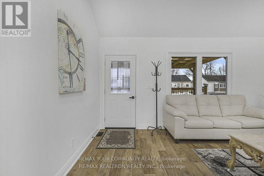 6167 SKINNER STREET - 4