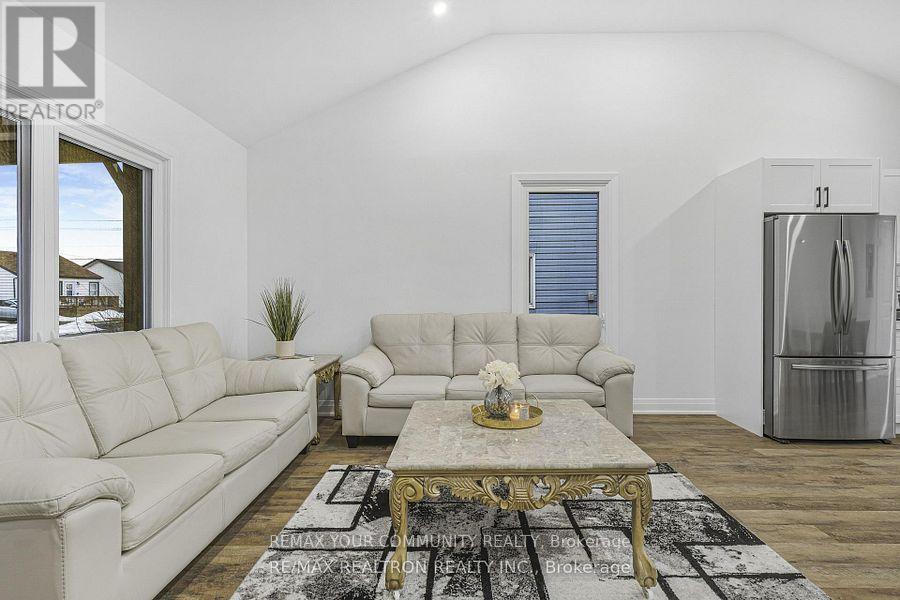 6167 SKINNER STREET - 6