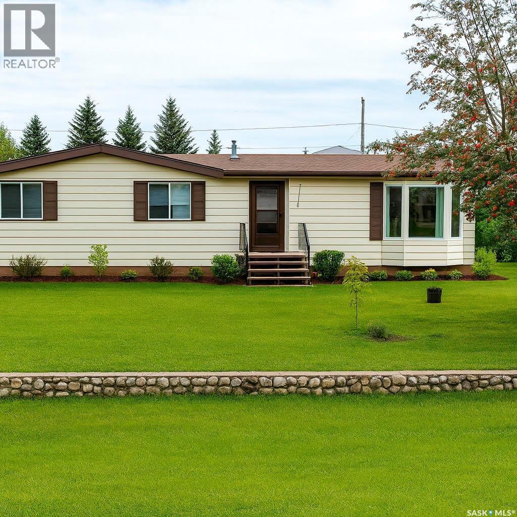 313 Hara AVENUE - 1