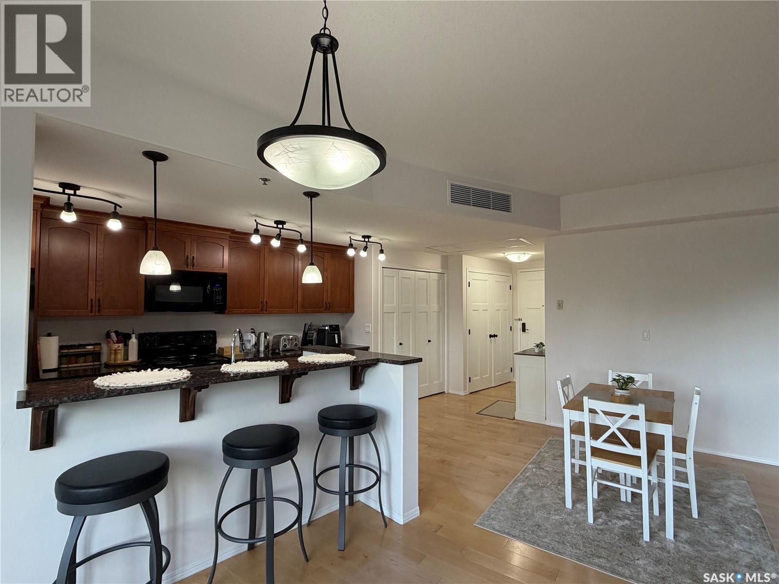 #210 1220 Blackfoot DRIVE - 11