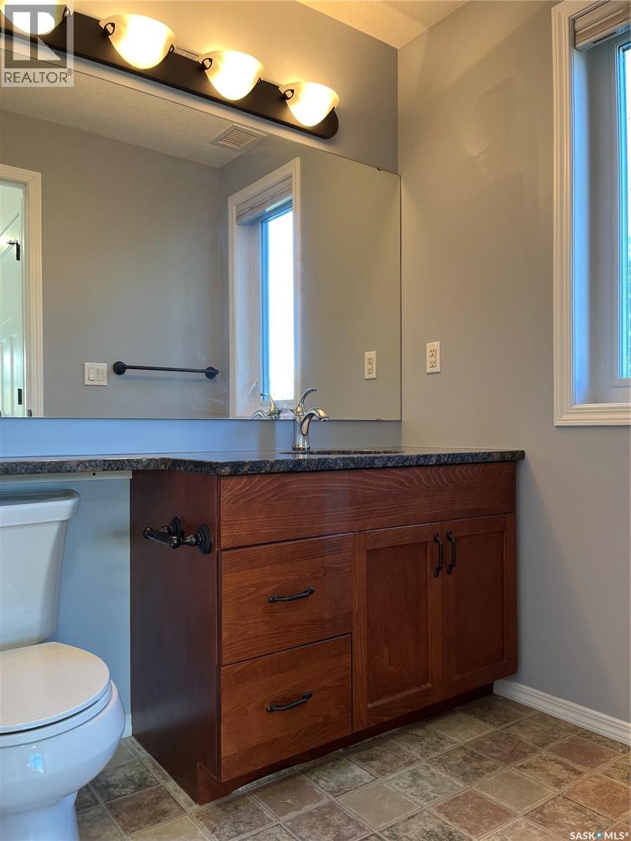 #210 1220 Blackfoot DRIVE - 21